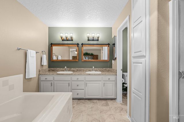 3408 Saraset Cir, Caldwell, ID 83605