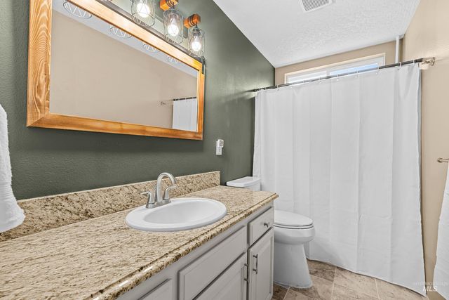 3408 Saraset Cir, Caldwell, ID 83605