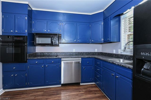 4025 Sedgewood Lane, Greensboro, NC 27407