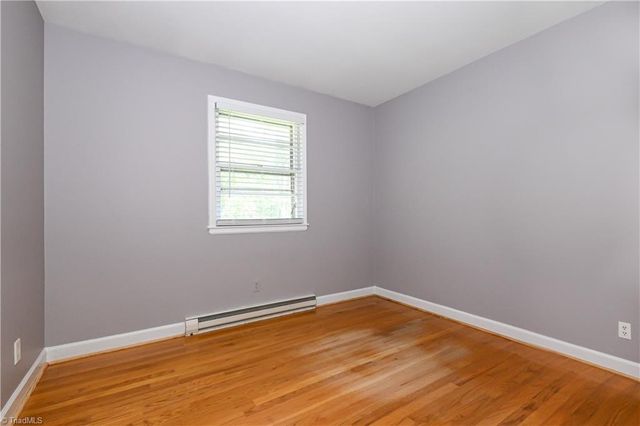 4025 Sedgewood Lane, Greensboro, NC 27407