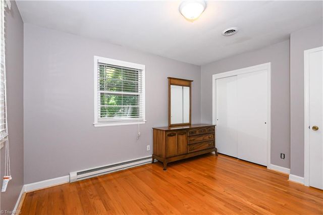 4025 Sedgewood Lane, Greensboro, NC 27407