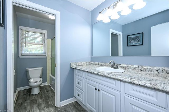 4025 Sedgewood Lane, Greensboro, NC 27407