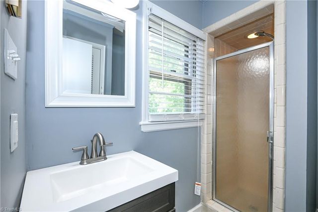4025 Sedgewood Lane, Greensboro, NC 27407