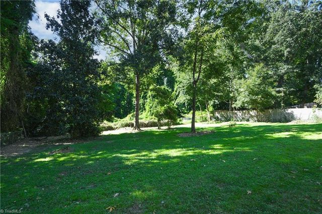 4025 Sedgewood Lane, Greensboro, NC 27407