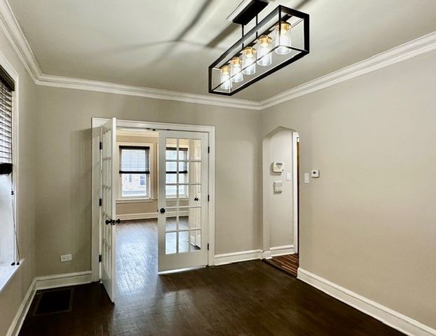 8204 S EXCHANGE Avenue, Chicago, IL 60617