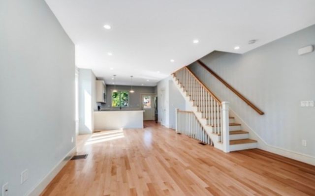 37 Bacon St a, Watertown, MA 02472