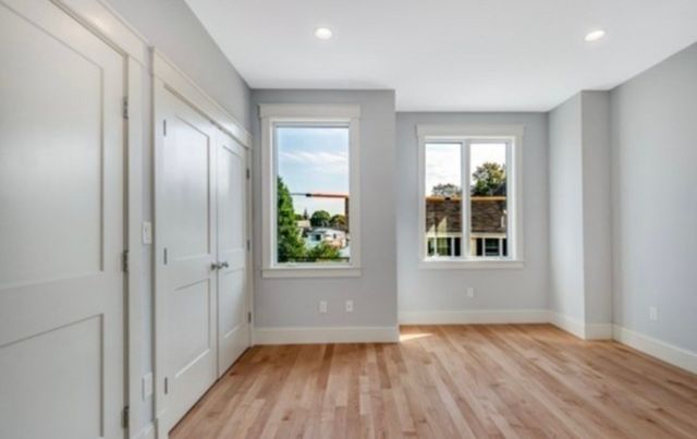 37 Bacon St a, Watertown, MA 02472