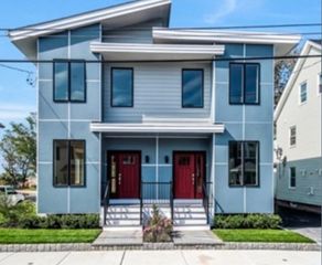 37 Bacon St a, Watertown, MA 02472