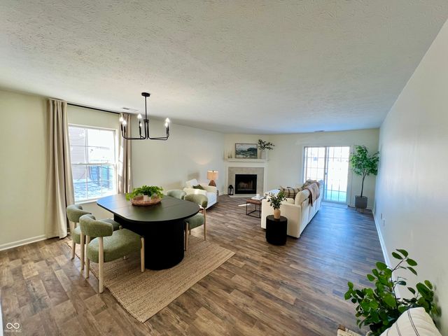 6884 N Laredo Drive, Mccordsville, IN 46055