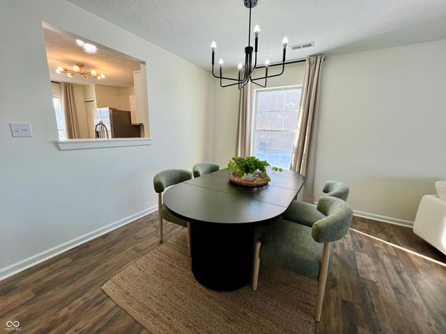 6884 N Laredo Drive, Mccordsville, IN 46055