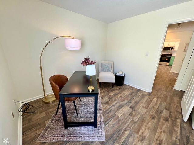 6884 N Laredo Drive, Mccordsville, IN 46055