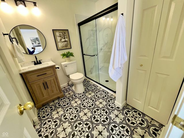 6884 N Laredo Drive, Mccordsville, IN 46055