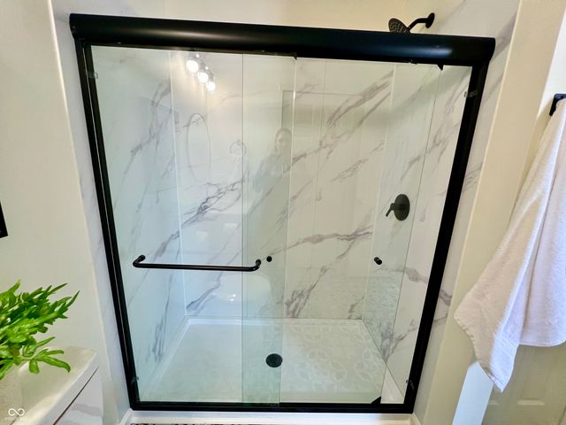 6884 N Laredo Drive, Mccordsville, IN 46055