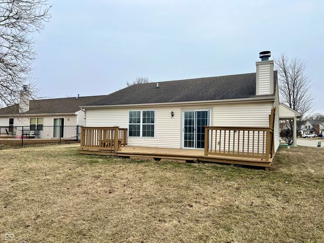 6884 N Laredo Drive, Mccordsville, IN 46055