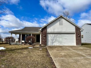 6884 N Laredo Drive, Mccordsville, IN 46055
