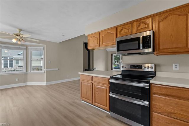 317 Spurlane CIR, Chesapeake, VA 23322