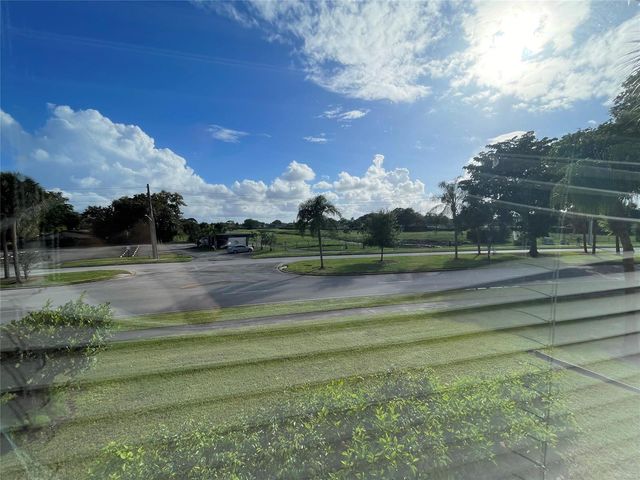 1005 Country Club Drive 205, Margate, FL 33063