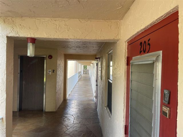 1005 Country Club Drive 205, Margate, FL 33063