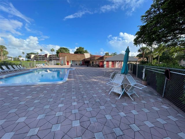 1005 Country Club Drive 205, Margate, FL 33063