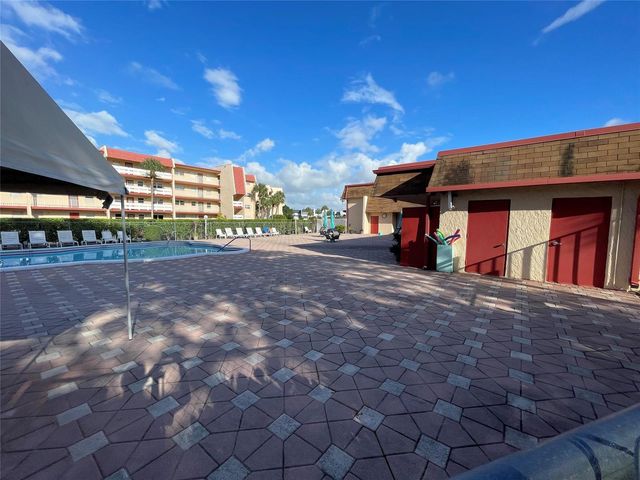 1005 Country Club Drive 205, Margate, FL 33063