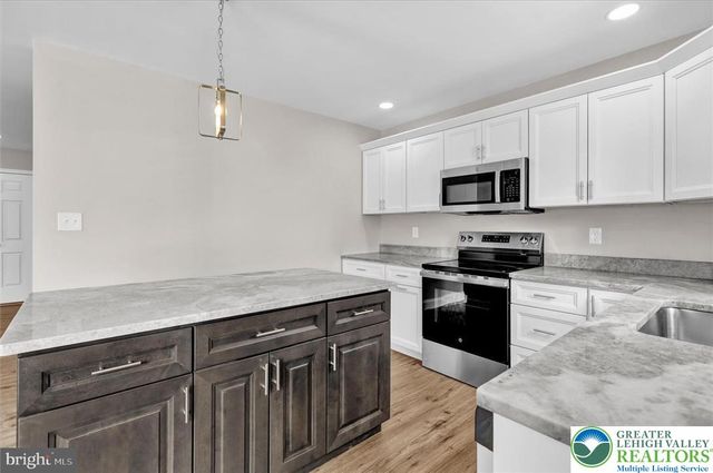 36 Rosalie's Way, Muhlenberg Twp, PA 19560