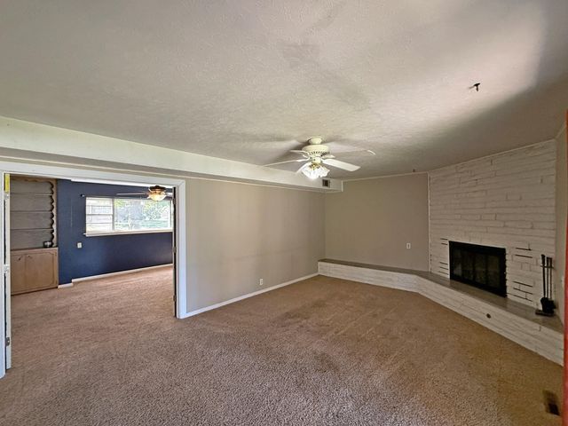 2801 S Michigan Avenue, Joplin, MO 64804