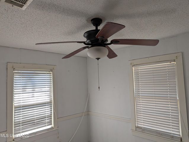 2233 5th Avenue, Gulfport, MS 39501