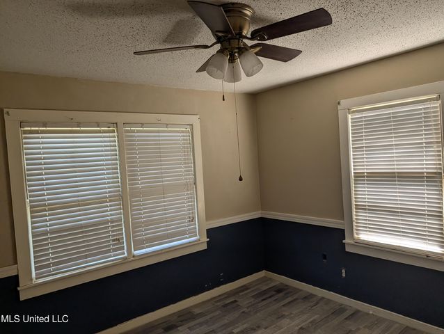 2233 5th Avenue, Gulfport, MS 39501