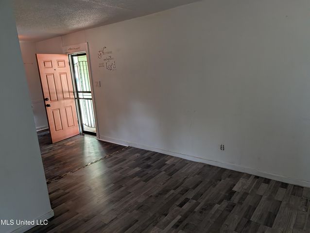 2233 5th Avenue, Gulfport, MS 39501