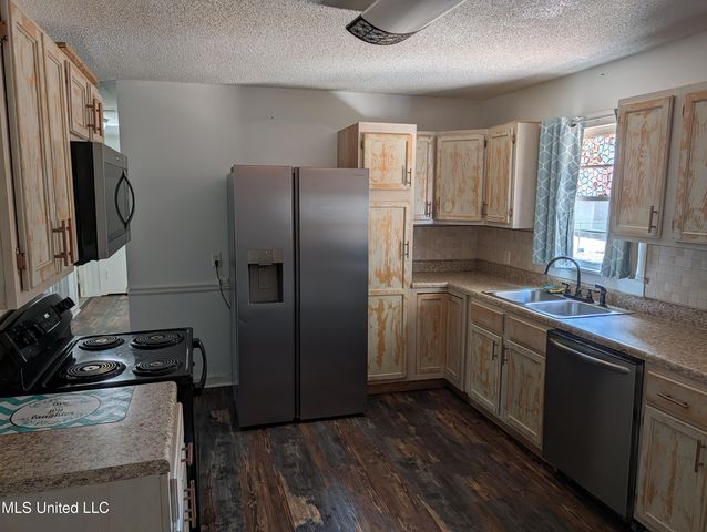 2233 5th Avenue, Gulfport, MS 39501