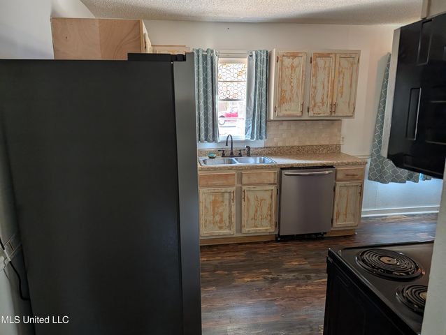 2233 5th Avenue, Gulfport, MS 39501