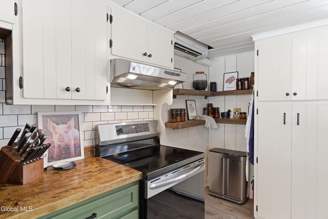 187 E Shore Road, Delanson, NY 12053