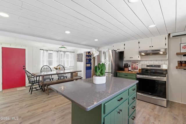 187 E Shore Road, Delanson, NY 12053