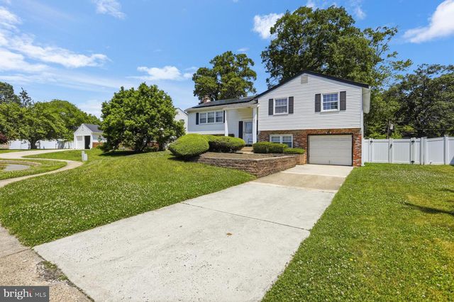 204 MILDRED CT, Mount Laurel, NJ 08054