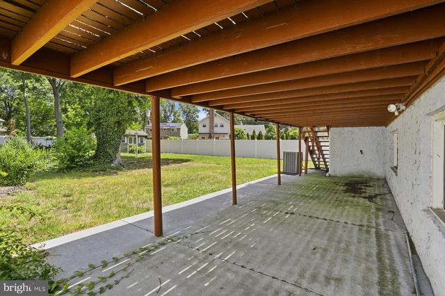 204 MILDRED CT, Mount Laurel, NJ 08054