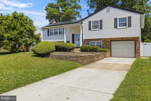 204 MILDRED CT, Mount Laurel, NJ 08054