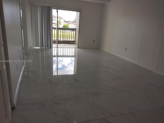 805 SW 113th Way 805, Pembroke Pines, FL 33025