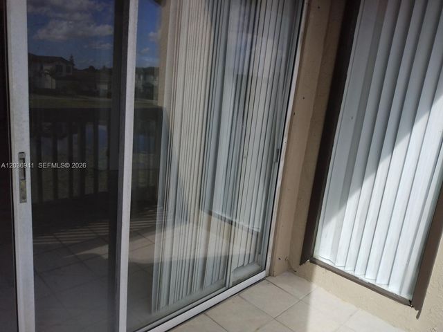 805 SW 113th Way 805, Pembroke Pines, FL 33025