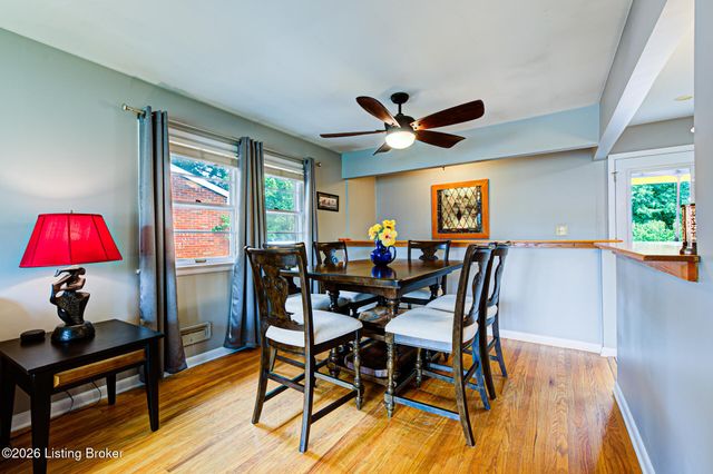 3827 Chatham Rd, Louisville, KY 40218