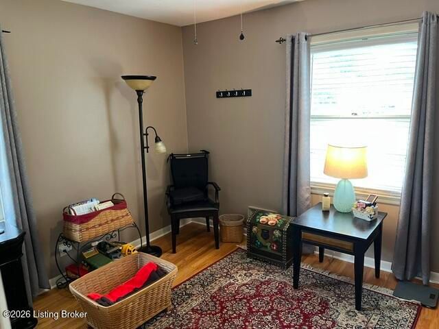 3827 Chatham Rd, Louisville, KY 40218