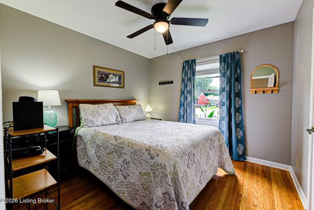 3827 Chatham Rd, Louisville, KY 40218