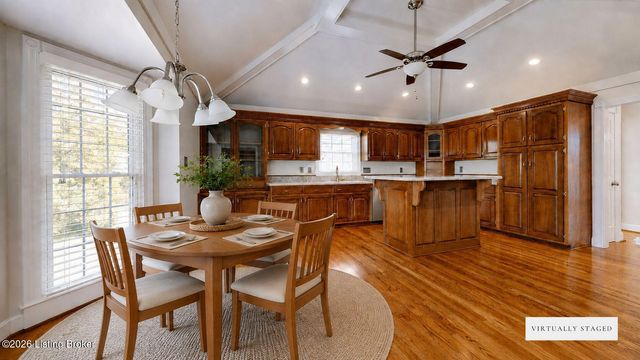 154 Shady Oak Ct, Mt Washington, KY 40047