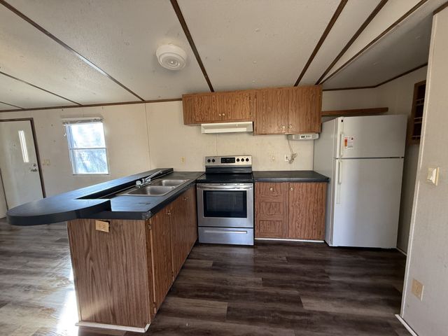 205 Lewis Cir, Dover, TN 37058