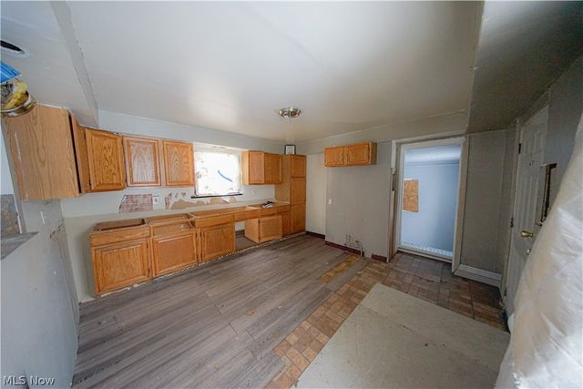 14609 Shaw Avenue, East Cleveland, OH 44112