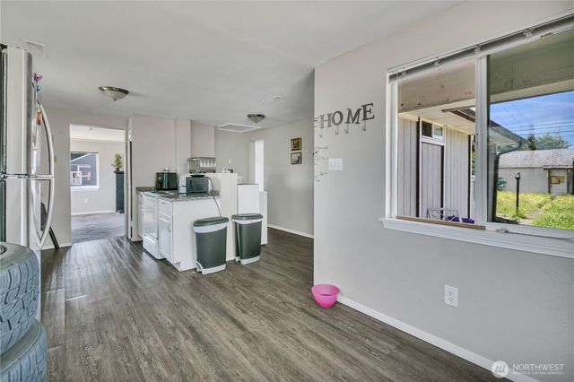 7048 S Oakes Street, Tacoma, WA 98409