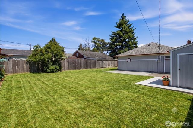 7048 S Oakes Street, Tacoma, WA 98409