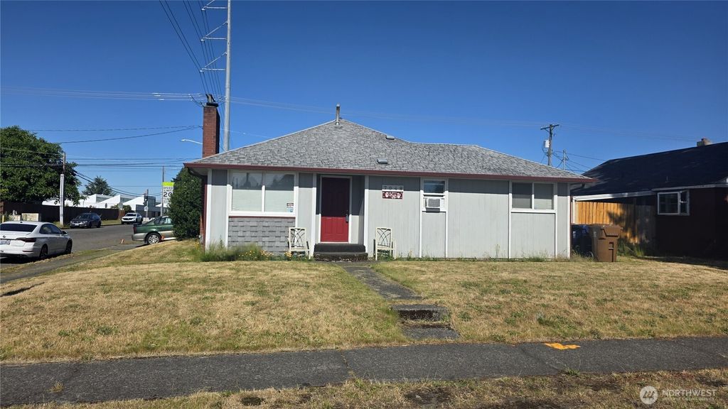 7048 S Oakes Street, Tacoma, WA 98409