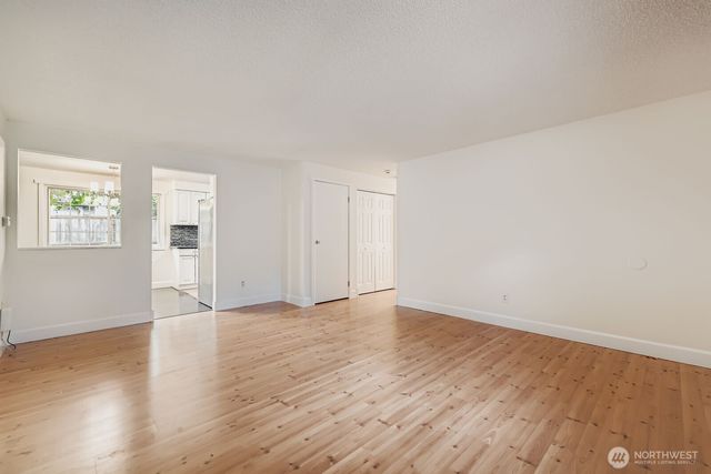 14631 127th Avenue NE, Woodinville, WA 98072