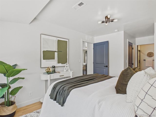 3343 S Grape Street, Denver, CO 80222