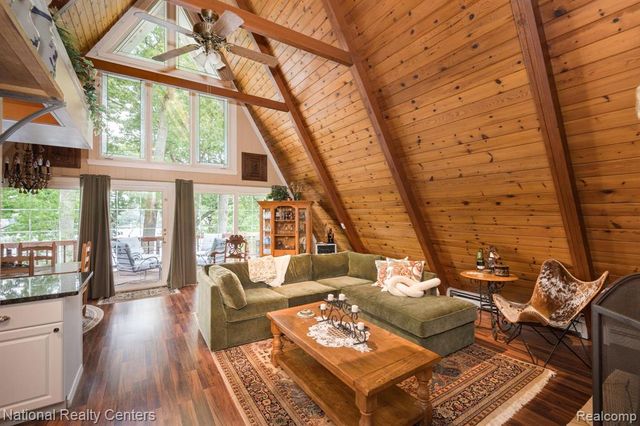3627 Merritt Lake Drive, Metamora, MI 48455